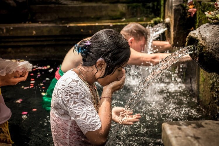 6 Redenen Om Het Warm Water Op Een Lege Maag Te Drinken